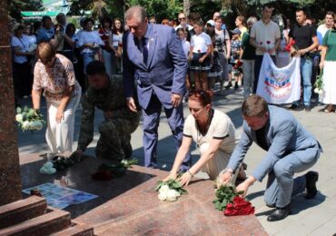 В Оренбургской области почтили память детей, погибших в Донбассе
