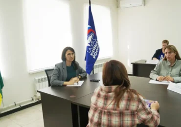 В Бузулуке помогли семьям участников СВО решить важные вопросы