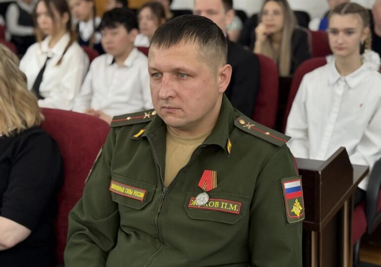 Ветеран из Адамовки помогает семьям погибших бойцов