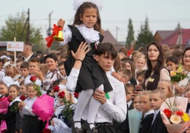 Более 11 тысяч школьников Бузулука сели за парты 1 сентября